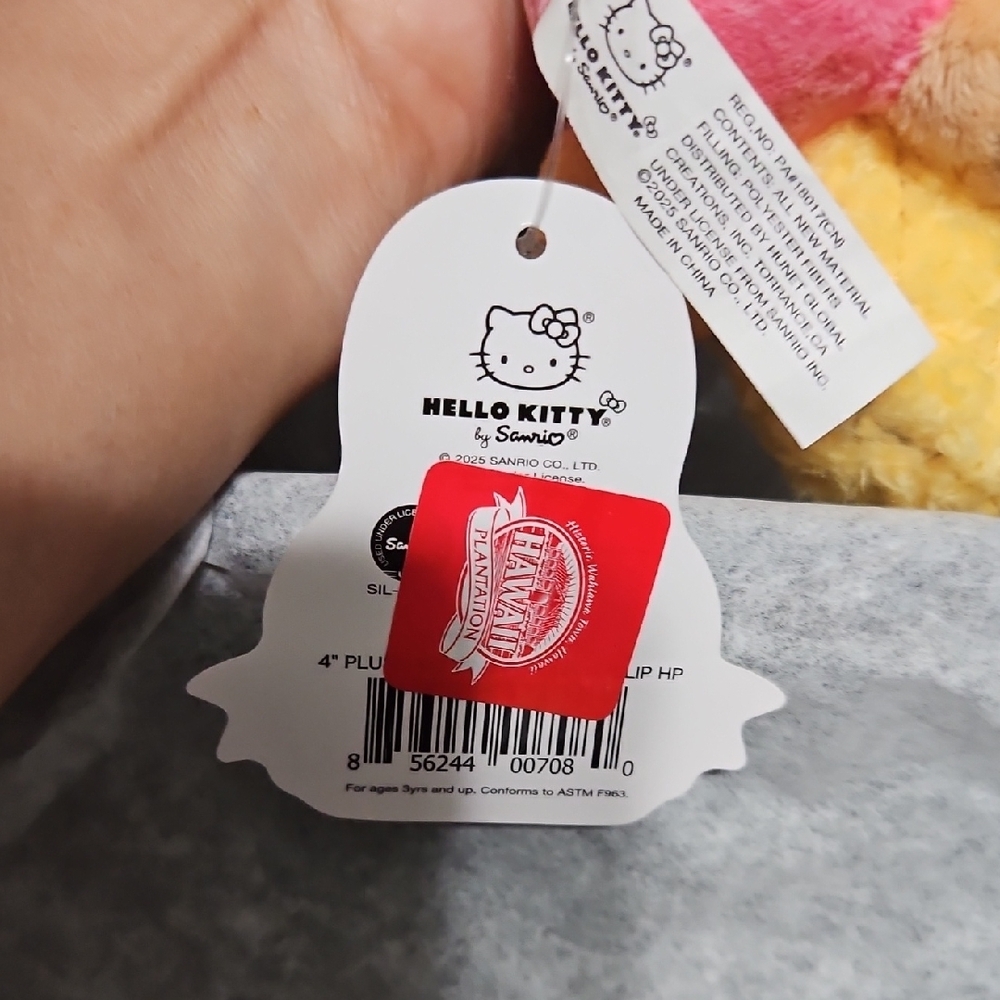 HELLO KITTY NWT HAWAII EXCLUSIVE KEY CHAIN Plush with Pink Bow and Pineapple - Picture 4 of 4